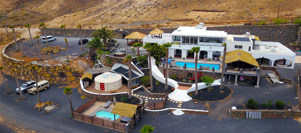 Villa Palacio & Yurts – Lanzarote Retreats glamping en españa