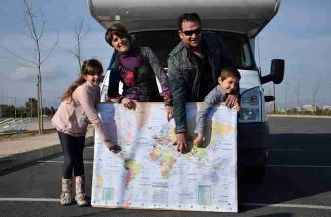 La vuelta al mundo en autocaravana: los 3 años de viaje de una familia sevillana