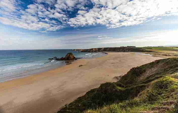 playa asturias turismo tapia de casariego