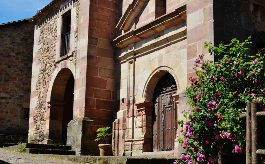 Nuestra Señora de la Asunción, en Carmona, Cantabria