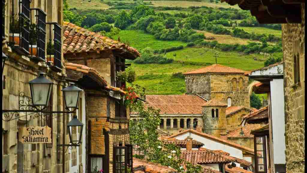 pueblosinviernoautocaravana-santillanadelmar2