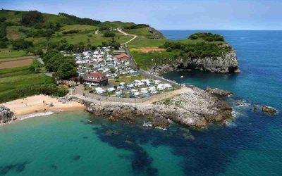 camping playa de isla en cantabria