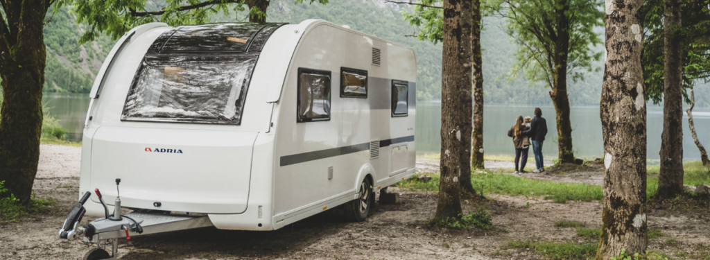 viajar seguro en una caravana familiar 542PK Adria Altea